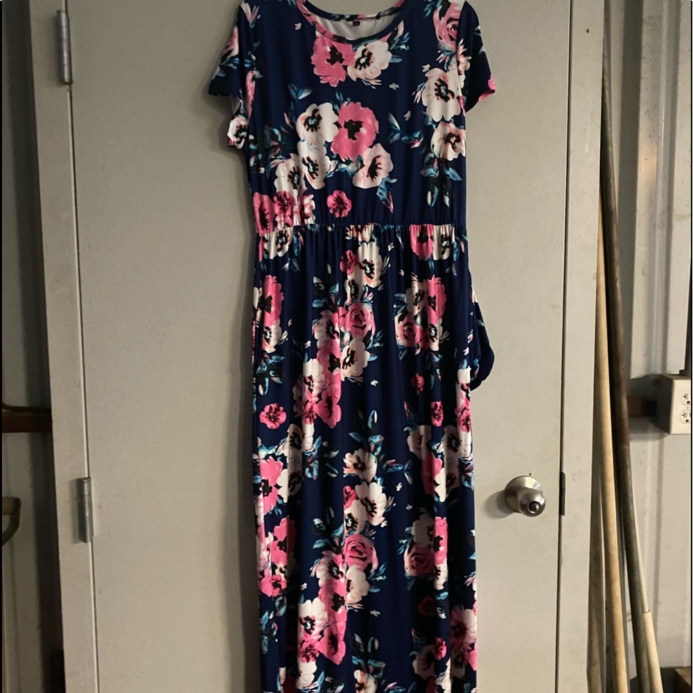 Blue floral maxi dress- 3x
